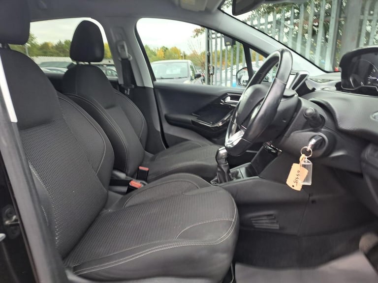 2018 Peugeot 208 1.2 PureTech Tech Edition Euro 6 (s/s) 5dr HATCHBACK Petrol Manual