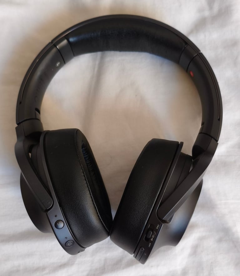 SONY HEADPHONES Bluetooth noise cancelling wireless