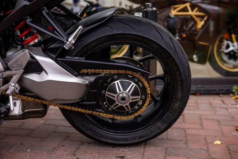 Honda CB1000R LOW MILES ! SHIFTER ! STUNNING