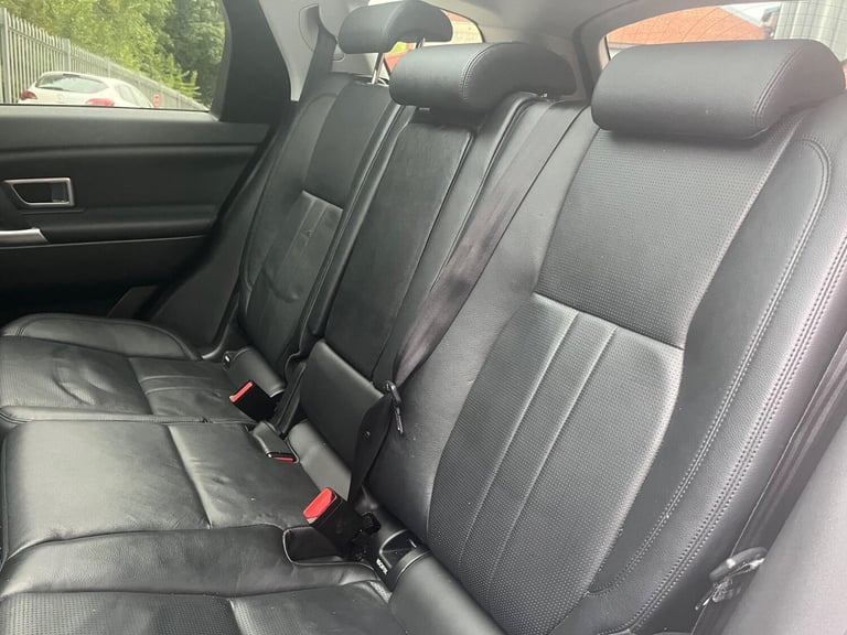 2018 Land Rover Discovery Sport 2.0 TD4 HSE Black Auto 4WD Euro 6 (s/s) 5dr ESTATE Diesel Automatic