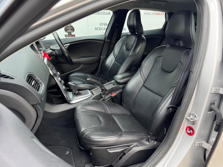 2016 Volvo V40 D3 [4 Cyl 150] Inscription 5dr Geartronic HATCHBACK DIESEL Automatic