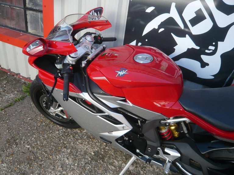 MV Agusta F4 1000R 2010 ITALIAN SUPER SPORTS BIKE PANAGALE V2 R 916 999 749 R SS