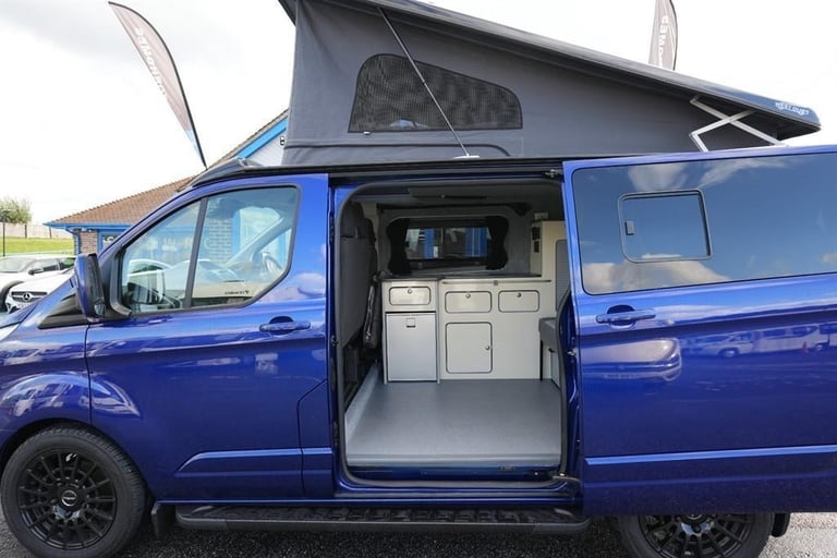 Ford Transit CUSTOM DUB HUT 4 BERTH 5 TRAVEL SEAT MOTORHOME