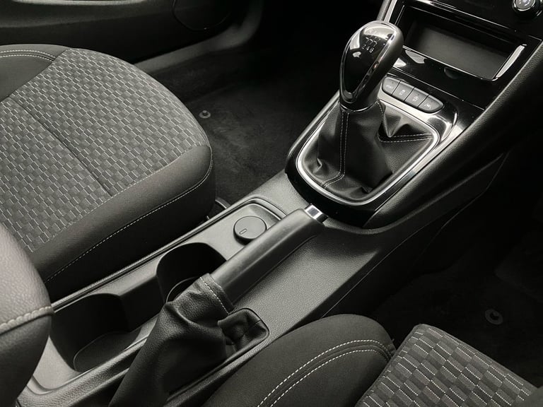 2019 Vauxhall Astra 1.6 CDTi 16V 136 SRi Nav 5dr Hatchback Manual