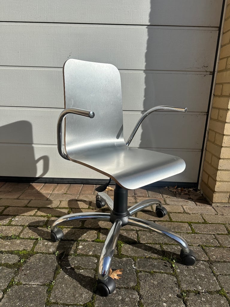 image for Silver adjustable office chair 