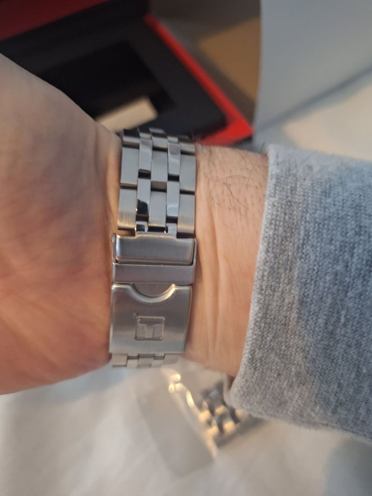 tissot PRC 200