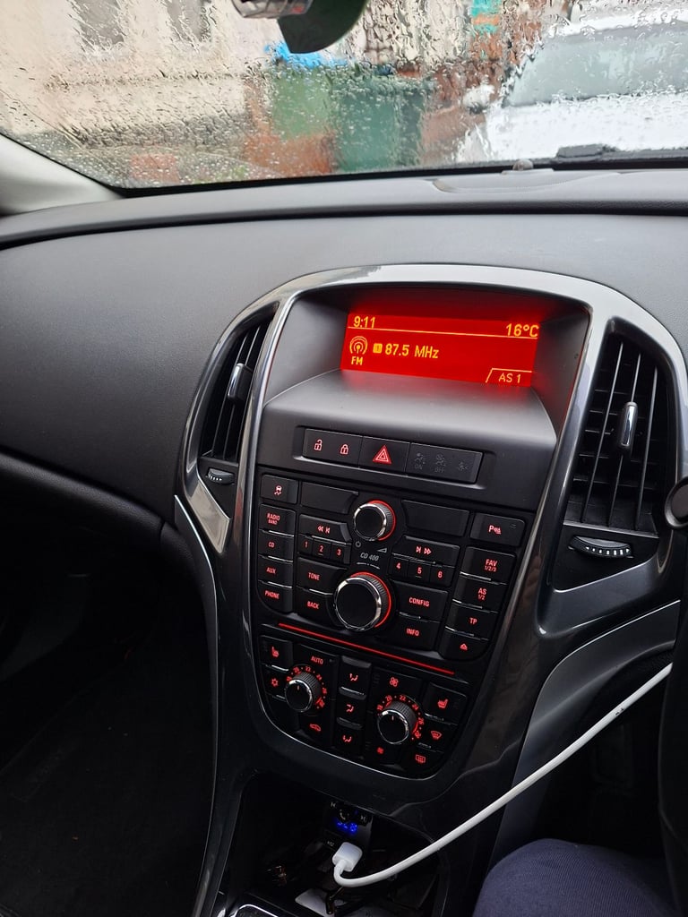 Vauxhall, ASTRA, Hatchback, 2014, Manual, 1598 (cc), 5 doors