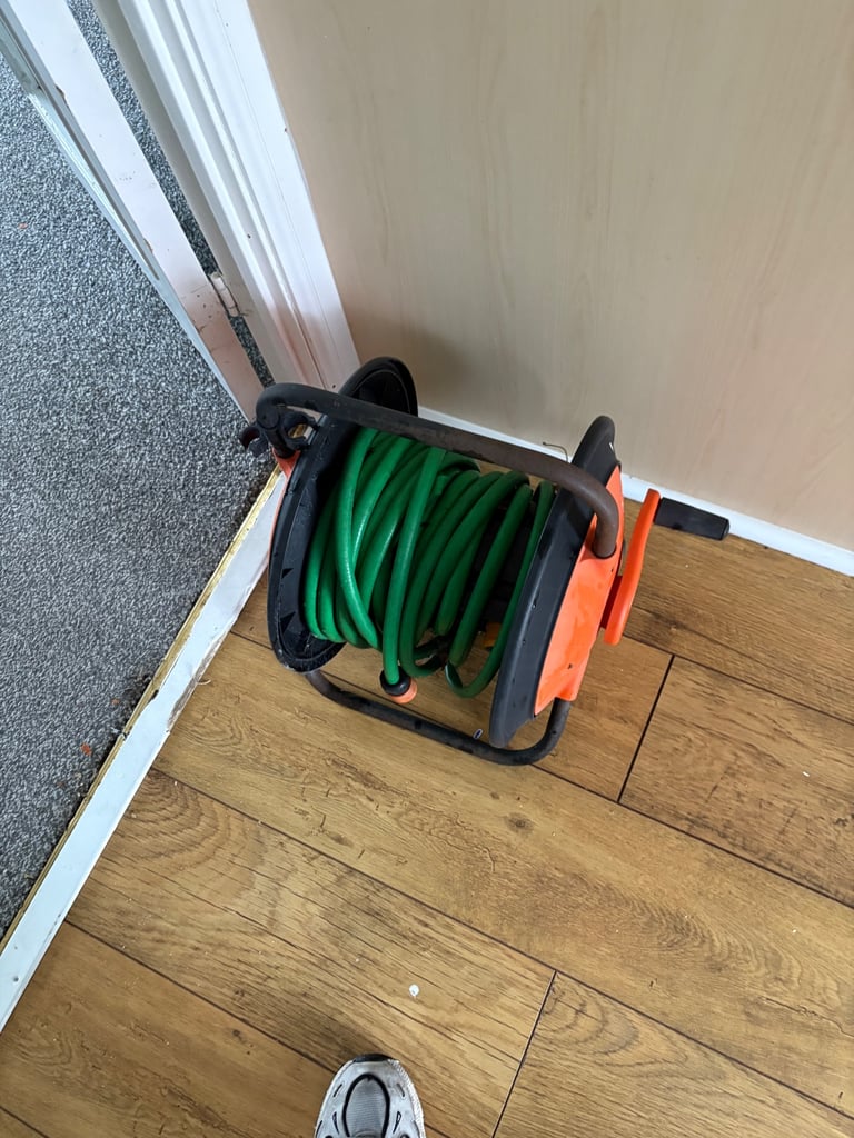 image for Hose cart vgc free local delivery 