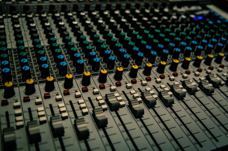 Electronic Music Production, Mixing and Mastering, Studio Hire and 1-2-1 Consultation