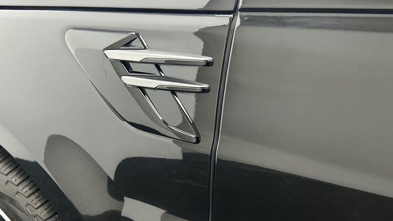 2021 Land Rover Range Rover Sport 3.0 D300 MHEV HSE Silver SUV 5dr Diesel Auto 4WD Euro 6 (s/s) (...
