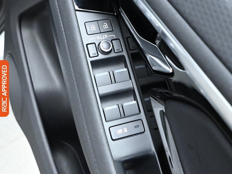 2022 Land Rover Range Rover Evoque 2.0 D165 S SUV 5dr Diesel Manual FWD Euro 6 (s/s) (163 ps) SUV...