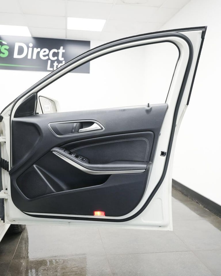 2013 Mercedes-Benz A-Class 1.8 A180 CDI BlueEfficiency Sport 7G-DCT Euro 5 (s/s) 5dr HATCHBACK Di...