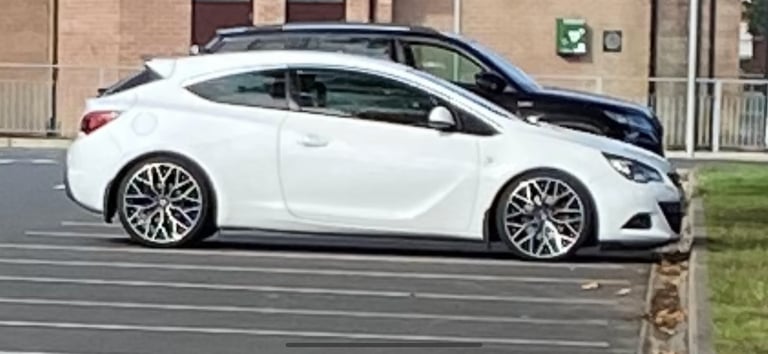 Vauxhall, Astra  GTC, SRI, DIESEL Hatchback, 2015, Manual, 1956 (cc), 3 doors