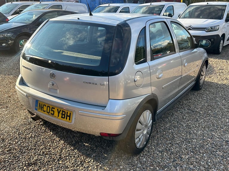 2005 Vauxhall Corsa 1.4i 16v Design 5dr (a/c) HATCHBACK Petrol Automatic