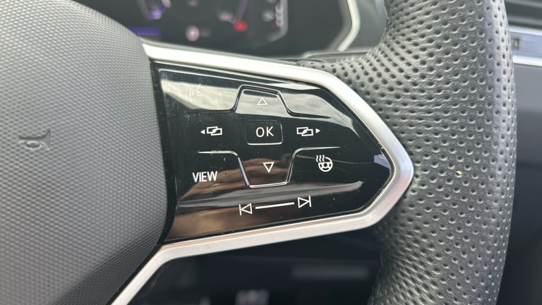2021 Volkswagen Tiguan 2.0 TDI 4Motion R-Line 5dr DSG ESTATE DIESEL Automatic