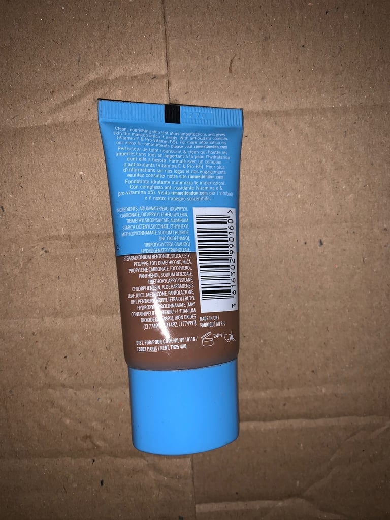 Rimmel Kind and Free Moisturising Skin Tint Foundation Soft Chocolate 601 30ml