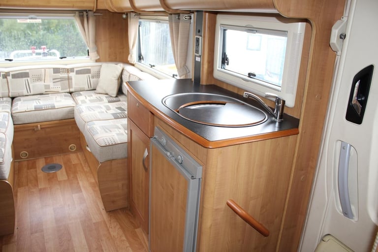2009 "59" Plate Auto Trail Apache SE 634U Luxury 4 Berth Motorhome, Rear Lounge