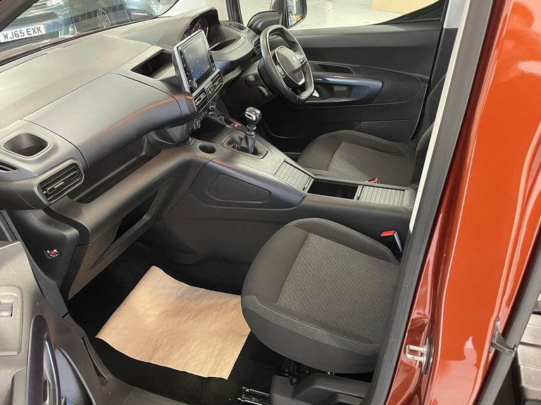 PEUGEOT RIFTER 1.5 WAV wheelchair accessible vehicle 2021