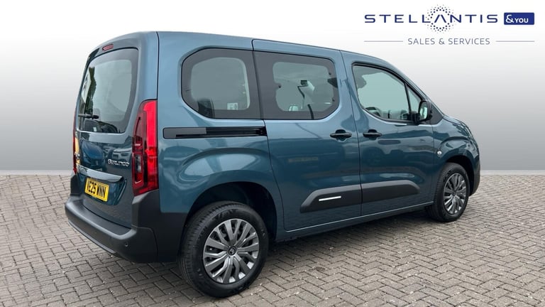 2025 Citroen Berlingo 1.5 BlueHDi 130ps Plus [5 seat] EAT8 WINDOW VAN DIESEL Automatic