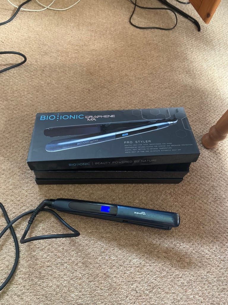 Bio ionic hair straightener | in Ringwood, Hampshire | Gumtree