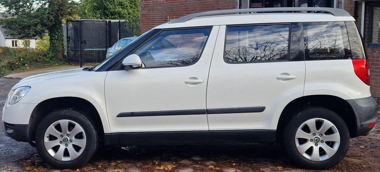 2010 Skoda Yeti 1.2 TSI S DSG Euro 5 5dr HATCHBACK Petrol Automatic