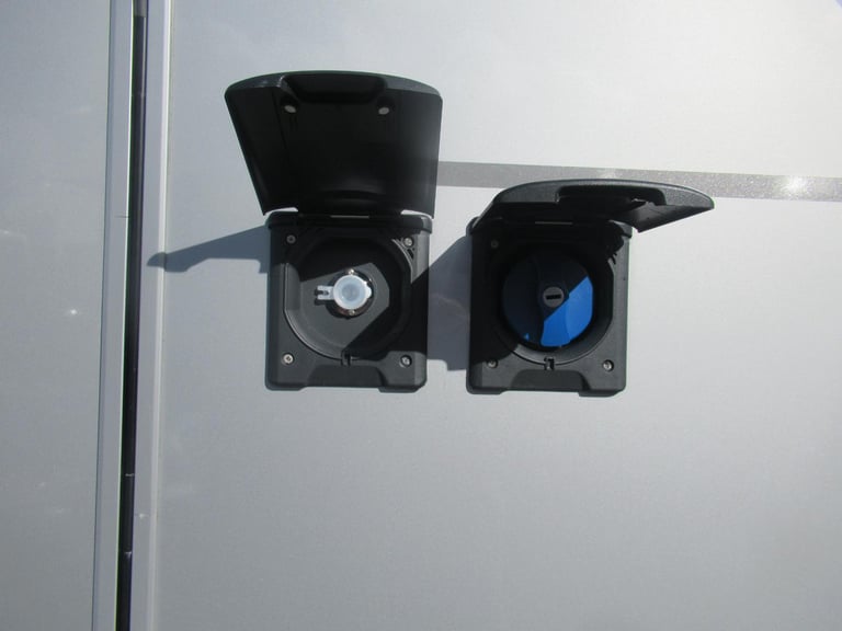 Adria Compact Supreme SL 2.2 Diesel 140BHP Automatic