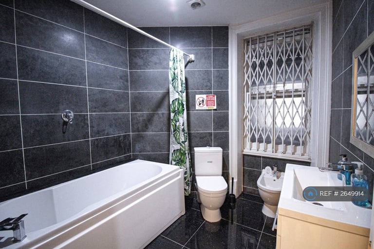 1 bedroom in Old Marylebone Street, London, W2 (#2649914)
