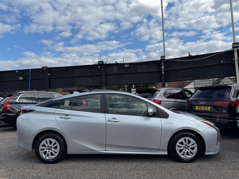 2016 Toyota Prius 1.8 VVT-h Active CVT Euro 6 (s/s) 5dr Hatchback Petrol/Ele Automatic