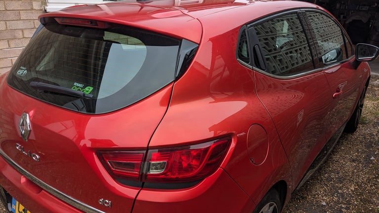 Renault, CLIO, Hatchback, 2015, Manual, 1461 (cc), 5 doors