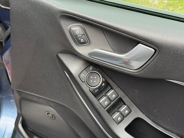 2019 Ford Fiesta 1.0T EcoBoost Vignale Euro 6 (s/s) 5dr HATCHBACK Petrol Manual