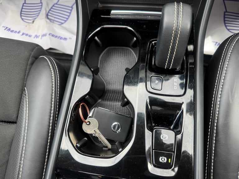 2020 Volvo XC40 2.0 T4 R DESIGN Pro 5dr Geartronic ESTATE Petrol Automatic