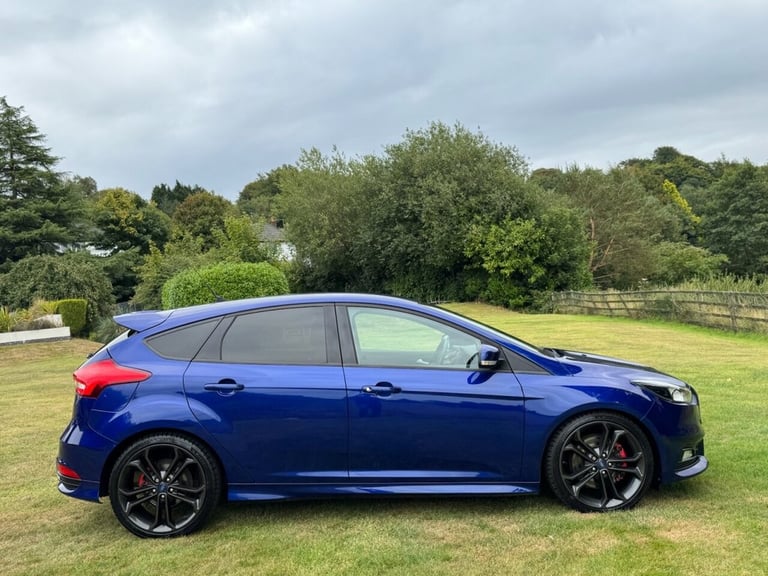 2015 Ford Focus 2.0T EcoBoost ST-2 5dr HATCHBACK PETROL Manual