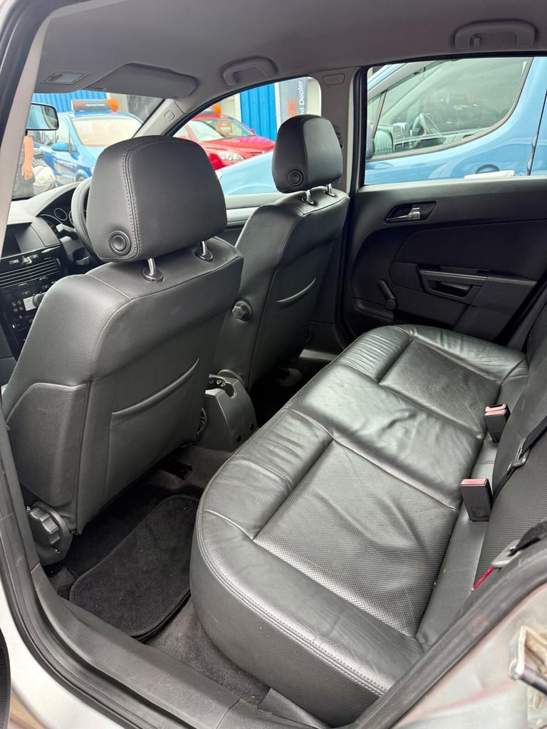 2005 Vauxhall Astra 1.6i 16V Club 5dr HATCHBACK Petrol Manual - Image 9