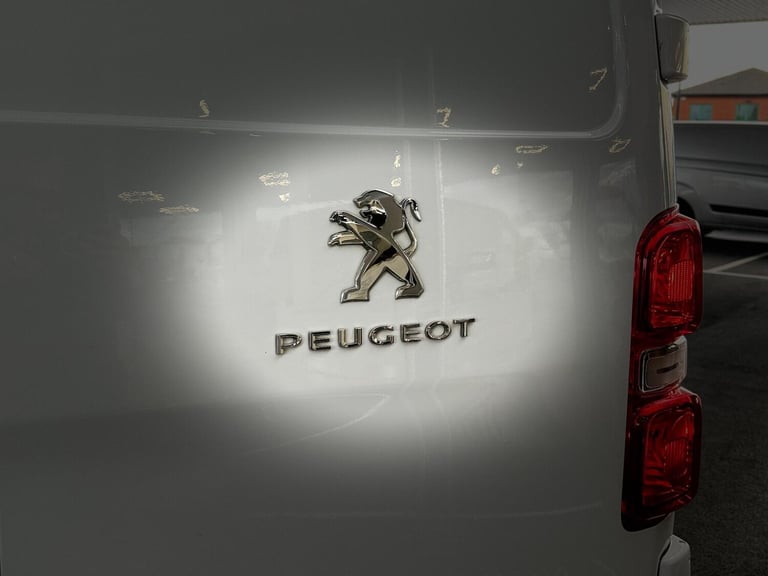 2022 Peugeot Expert 2.0 BlueHDi 1400 Asphalt Premium Standard Panel Van EAT8 MWB Euro 6 (s/s) 6 P...