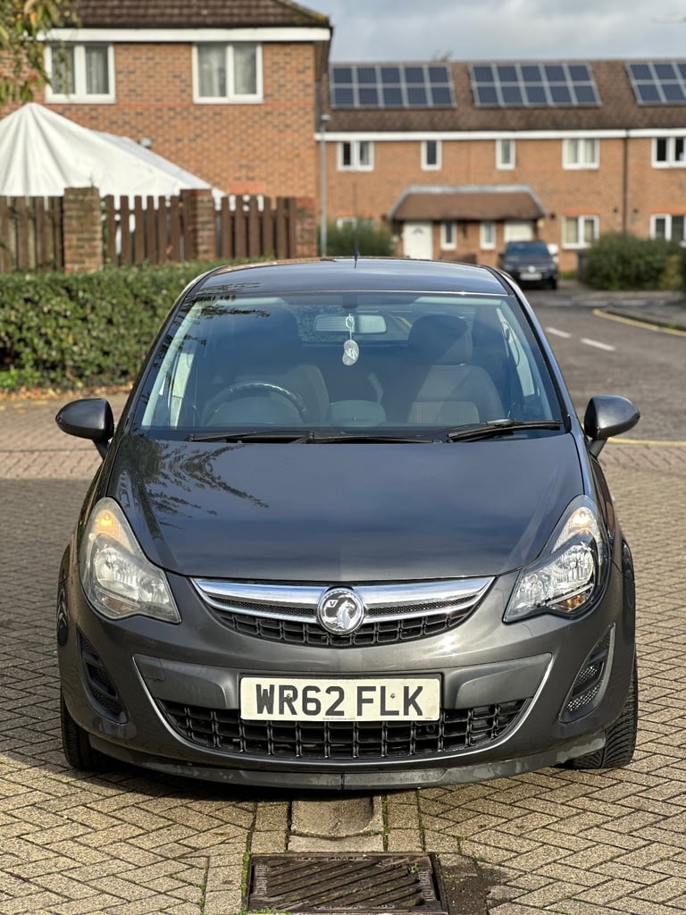 2013 Vauxhall Corsa SXI Automatic 1.4L Petrol 59,000 Miles Full Service History 1YR NEW MOT  1 OWNER