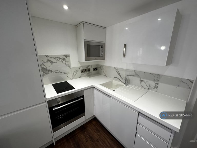 Studio flat in Clifton Road, Bristol, BS8 (#2654444)