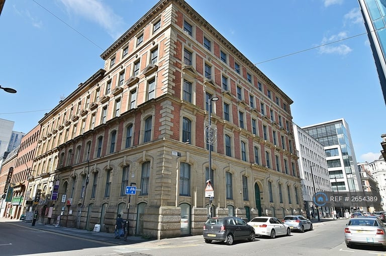 2 bedroom flat in Charlotte Street, Manchester, M1 (2 bed) (#2654389)