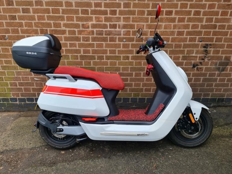image for NIU N1S Electric Scooter 'Extra battery-178 miles' (NOT NQi GTS MQI NGT CUX MGB)