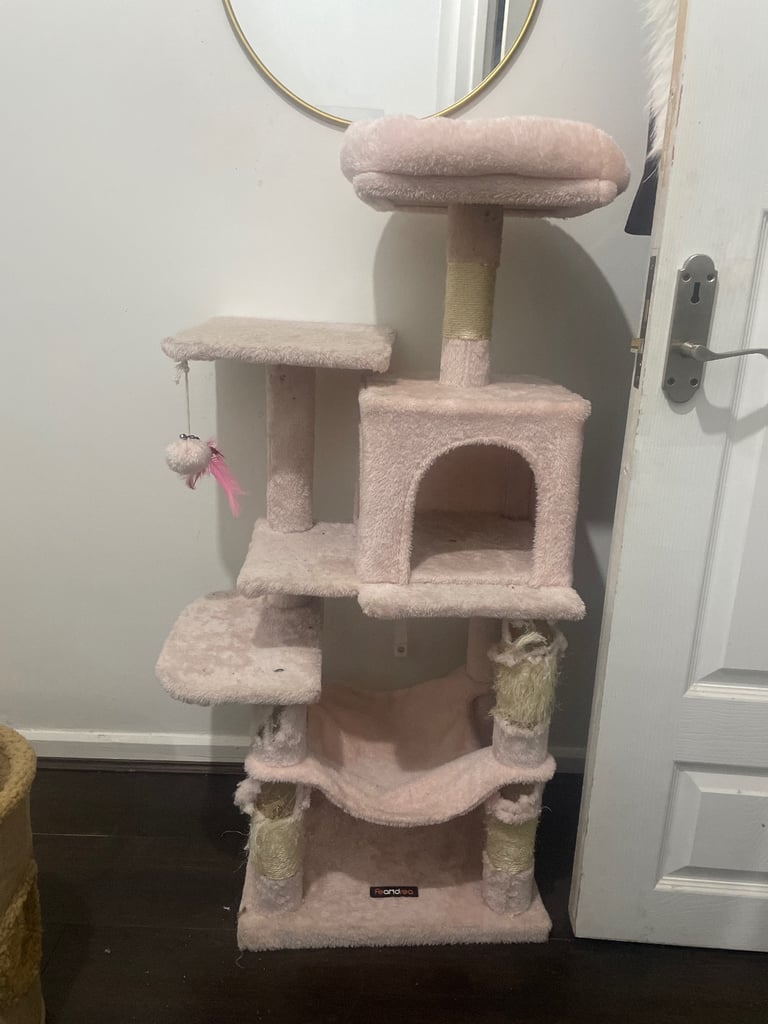 Cat tree 