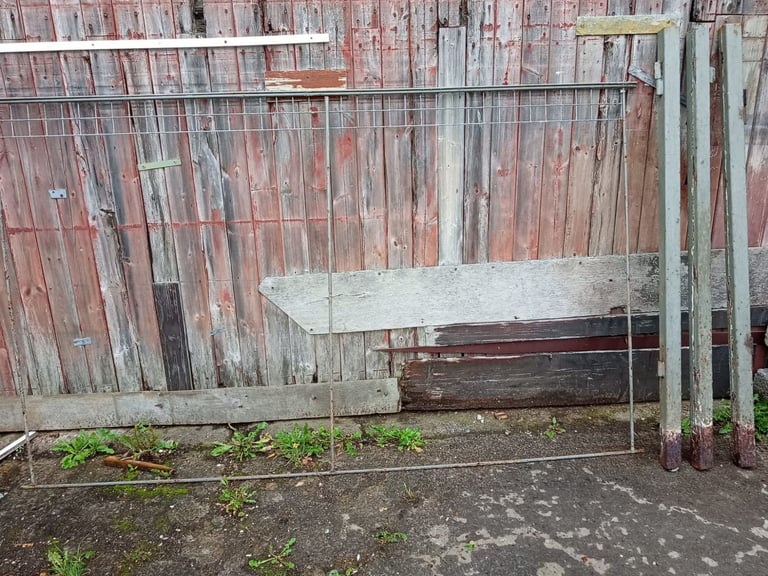 Dog pen