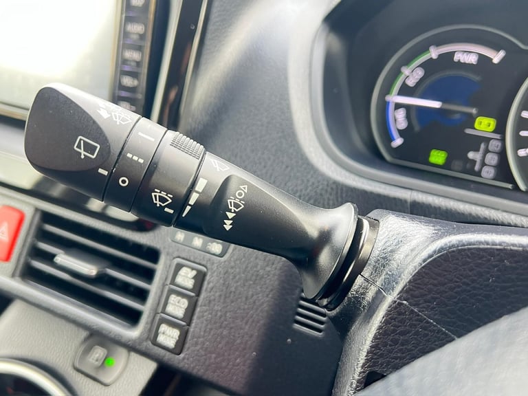 2019 Toyota Voxy Noah Hybrid 1.8 ZWR80 Auto Hybrid