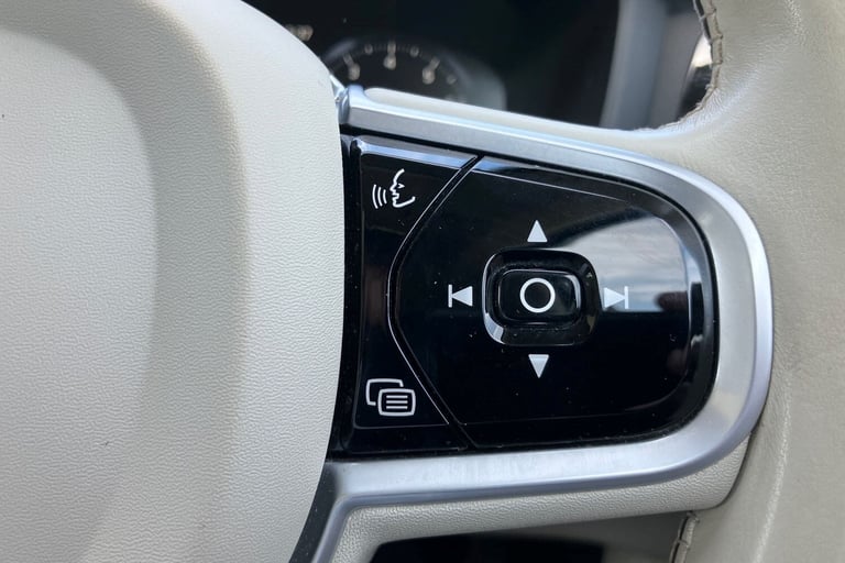 2021 Volvo V60 2.0 B5P Cross Country 5dr AWD Auto Estate Hybrid Automatic