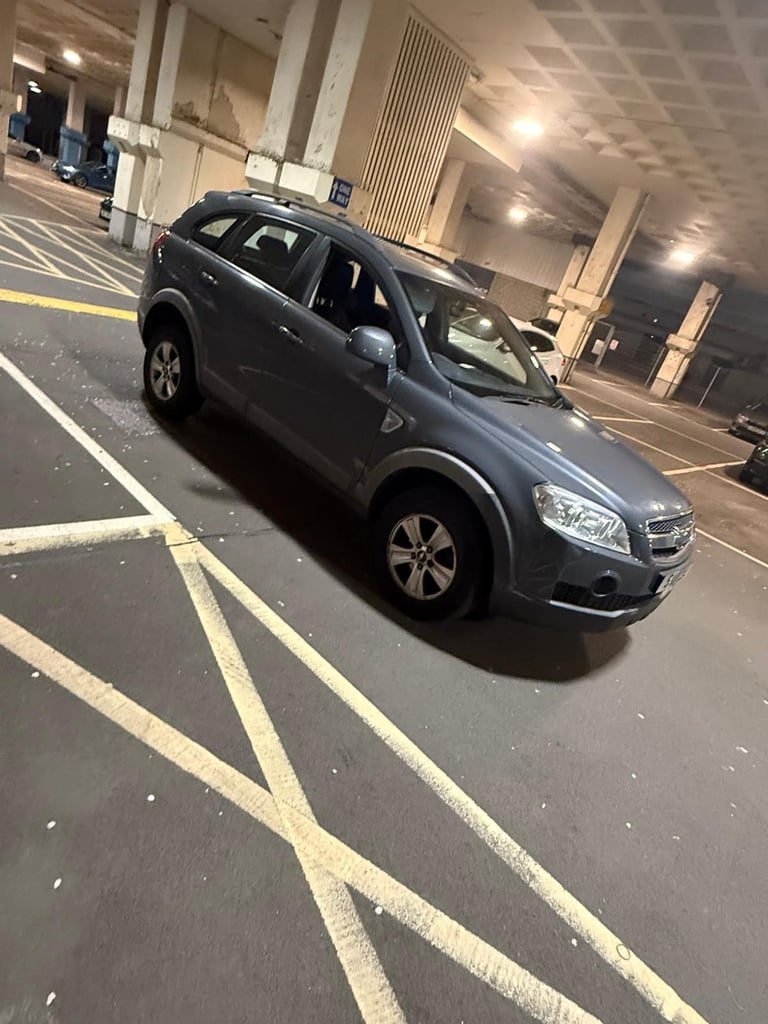 Chevrolet, CAPTIVA, Estate, 2011, Manual, 1991 (cc), 5 doors