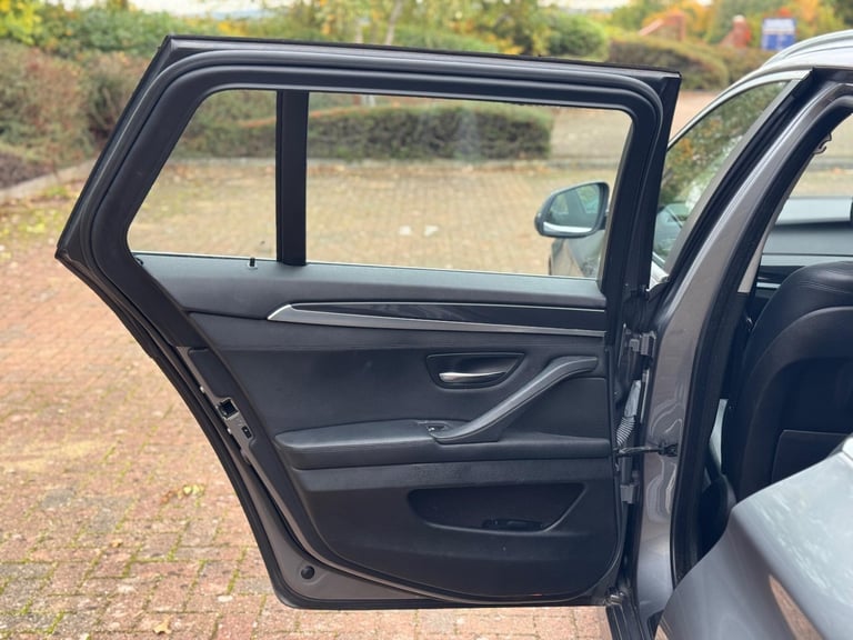 2013 BMW 5 Series 3.0 530d SE Touring Auto Euro 6 (s/s) 5dr ESTATE Diesel Automatic