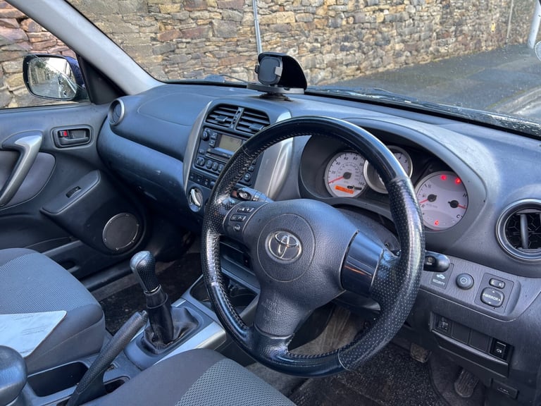 2005 TOYOTA RAV-4 2.0 XT3 VVT-I PETROL MANUAL 5 DOORS BLACK