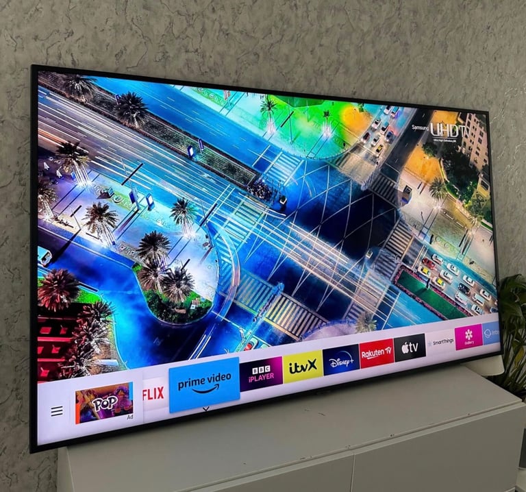 image for 65” 4K Samsung Smart WiFi Ultra HD led tv Excellent condition-Wall Mountable