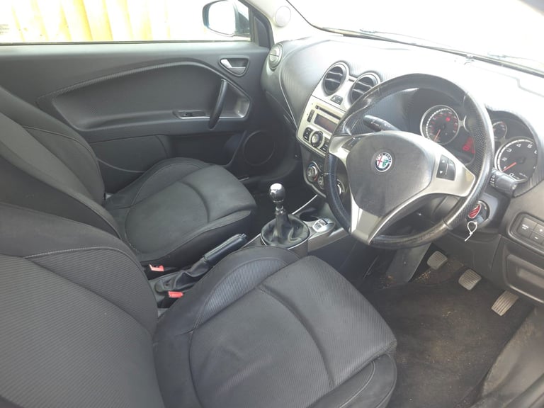 Alfa Romeo, MITO, Hatchback, 2009, Manual, 1368 (cc), 3 doors