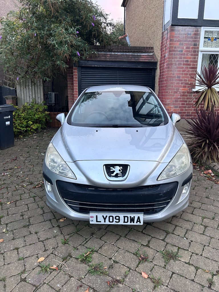 Cheap Peugeot, 308, Hatchback, 2009, Manual, 1360 (cc),5 doors for sale in Ilford, Greater London