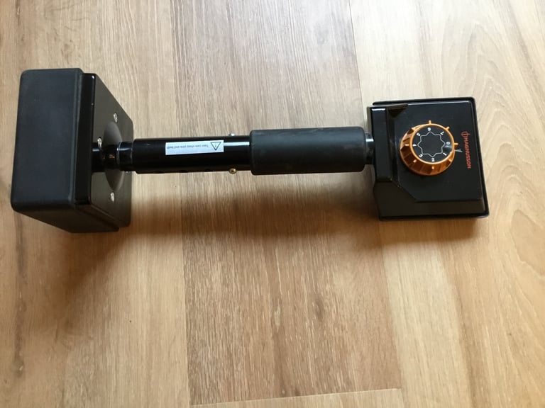 Magnusson Extendable Carpet Knee Kicker 