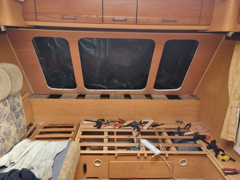 Compass rallye 524L caravan 